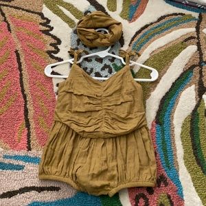 Kate Quinn Ruched Bubble and Headband